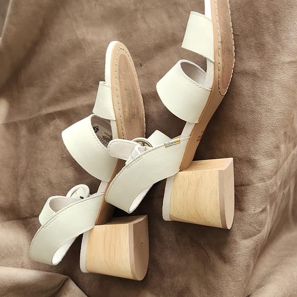 Ton Grace sandals - Picture 8 of 8